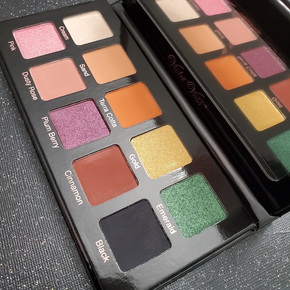 Violet Voss Essentials Eye Shadow Palette - Picture 3 of 6